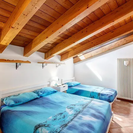 Nel Borgo Di Lägenhet Châtillon